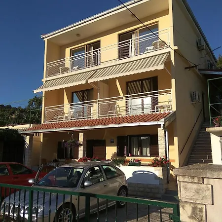 Apartment Brekic *