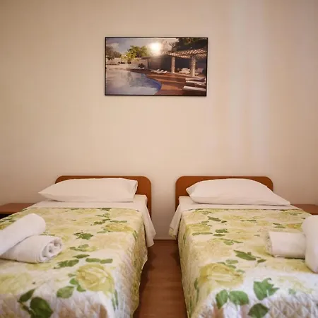 Brekic Apartment *