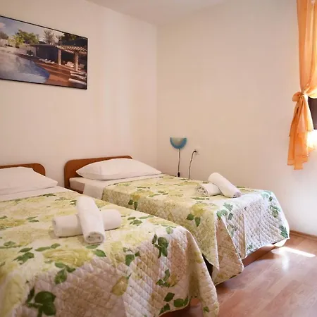 Brekic Apartment
