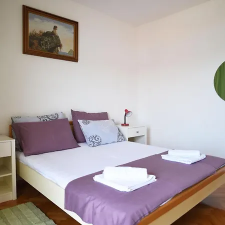 Apartment Brekic *